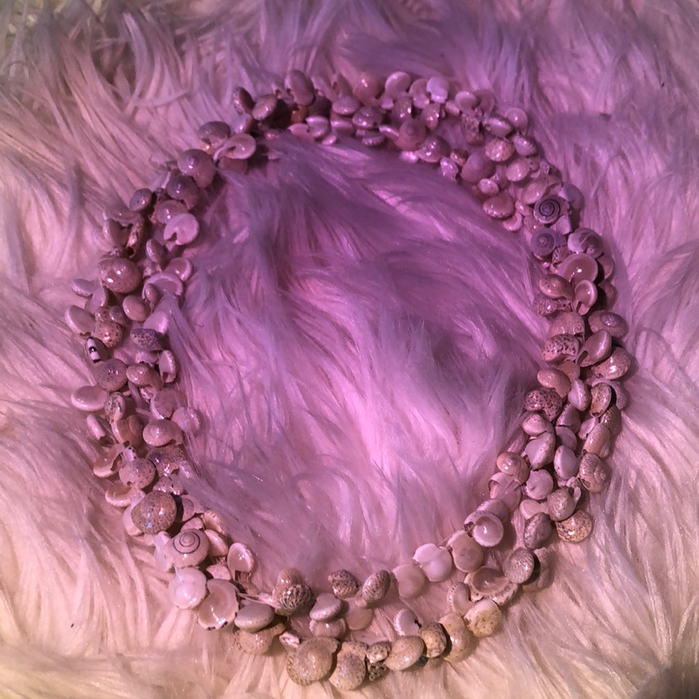 shell necklace